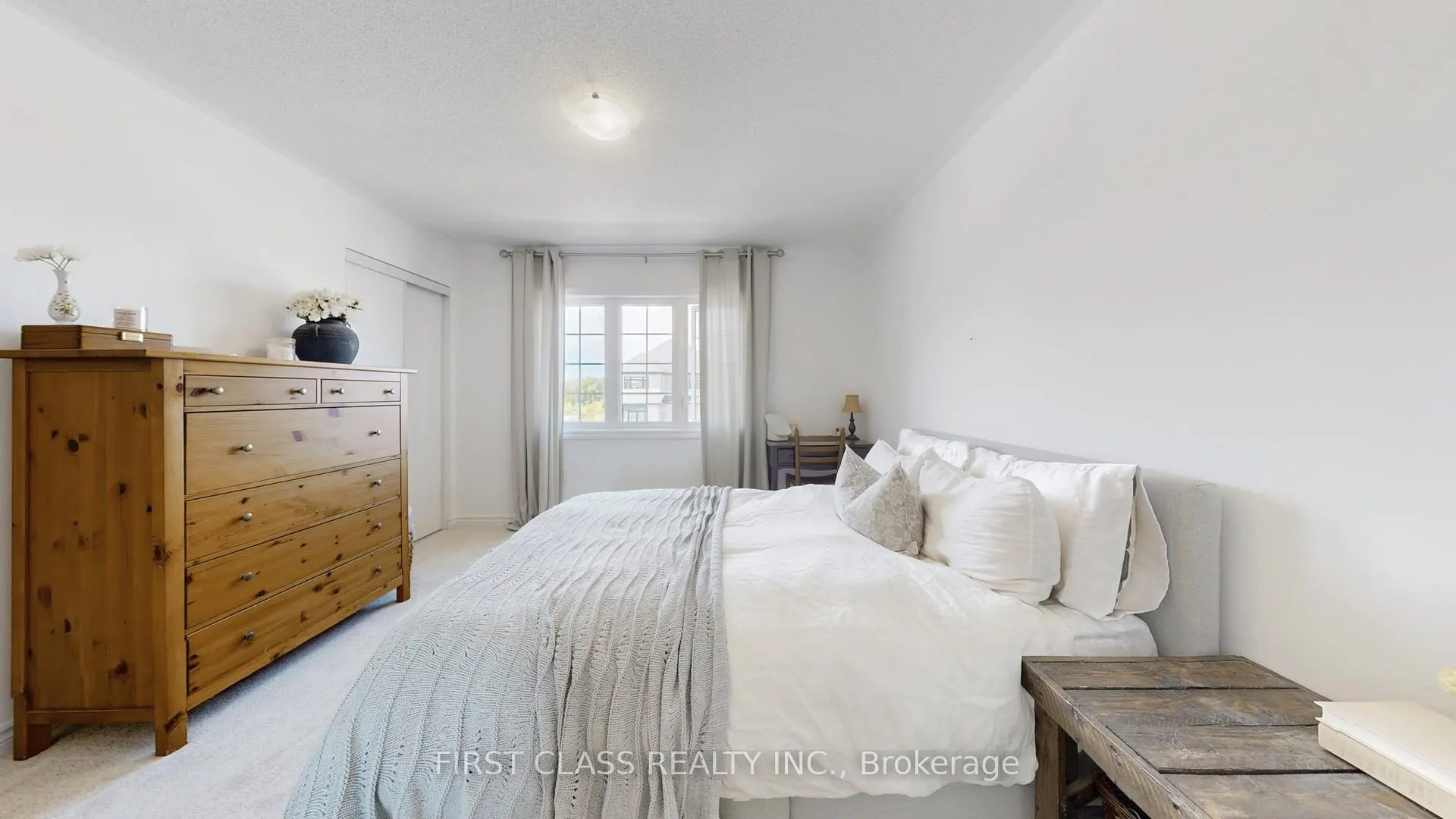 Photo 32 of 5 Harvest Crescent, Barrie, Rural Barrie Southeast — HOMEH