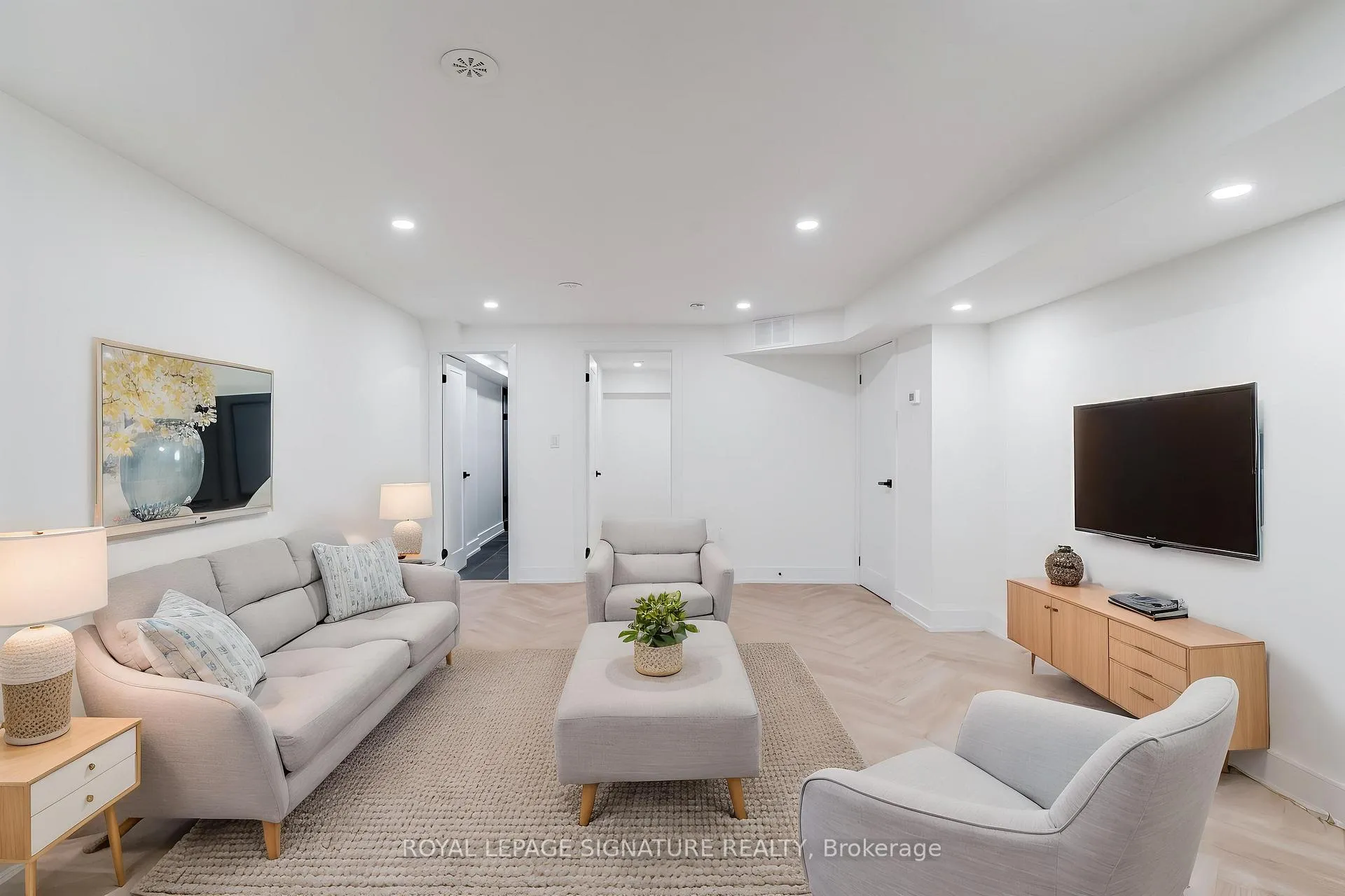 Photo 8 of Unit 3, 861 O'Connor Drive, Toronto, O'Connor-Parkview — HOMEH
