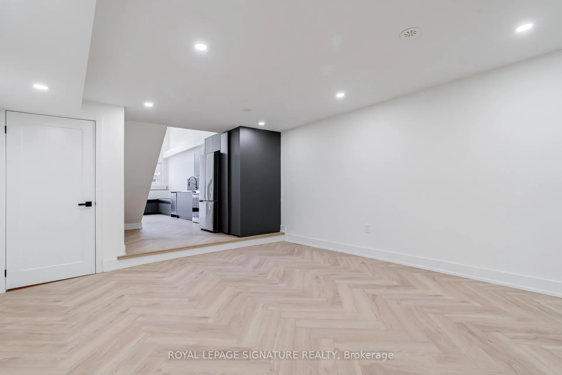Photo 10 of Unit 3, 861 O'Connor Drive, Toronto, O'Connor-Parkview — HOMEH