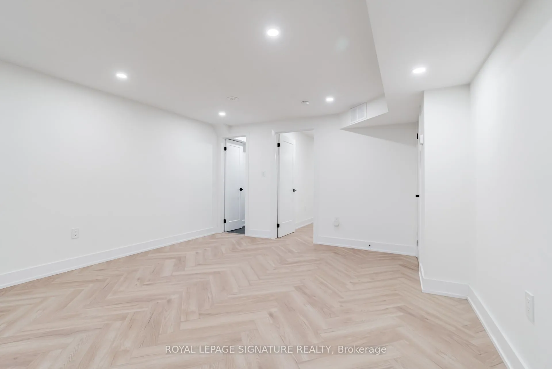 Photo 11 of Unit 3, 861 O'Connor Drive, Toronto, O'Connor-Parkview — HOMEH