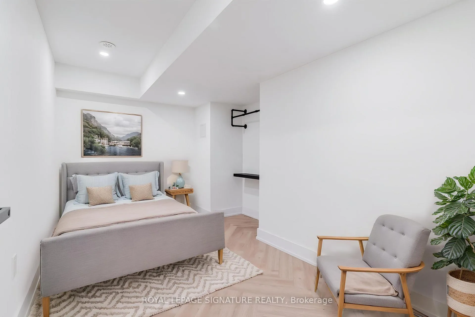 Photo 12 of Unit 3, 861 O'Connor Drive, Toronto, O'Connor-Parkview — HOMEH