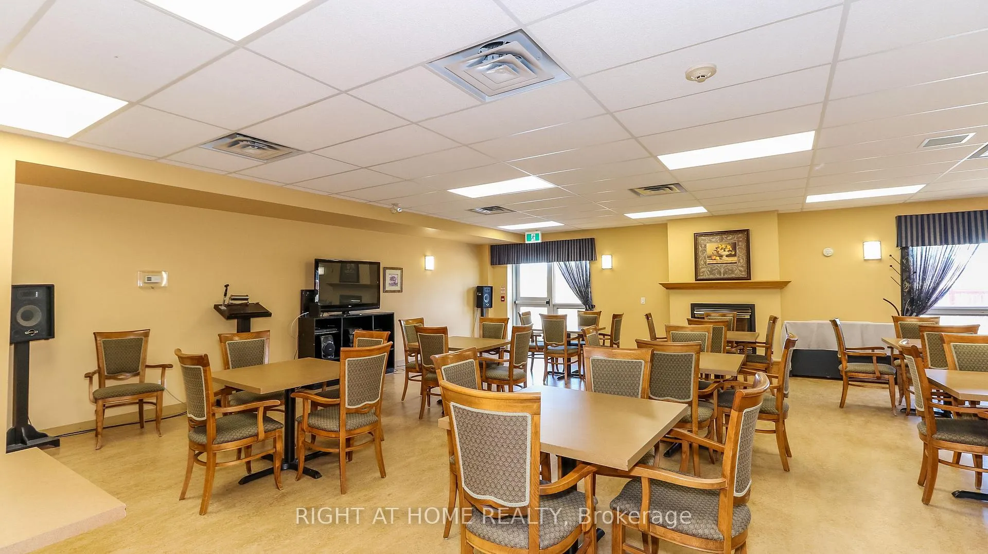 Photo 19 of Unit 218, 90 Dean Avenue, Barrie, Painswick South — HOMEH