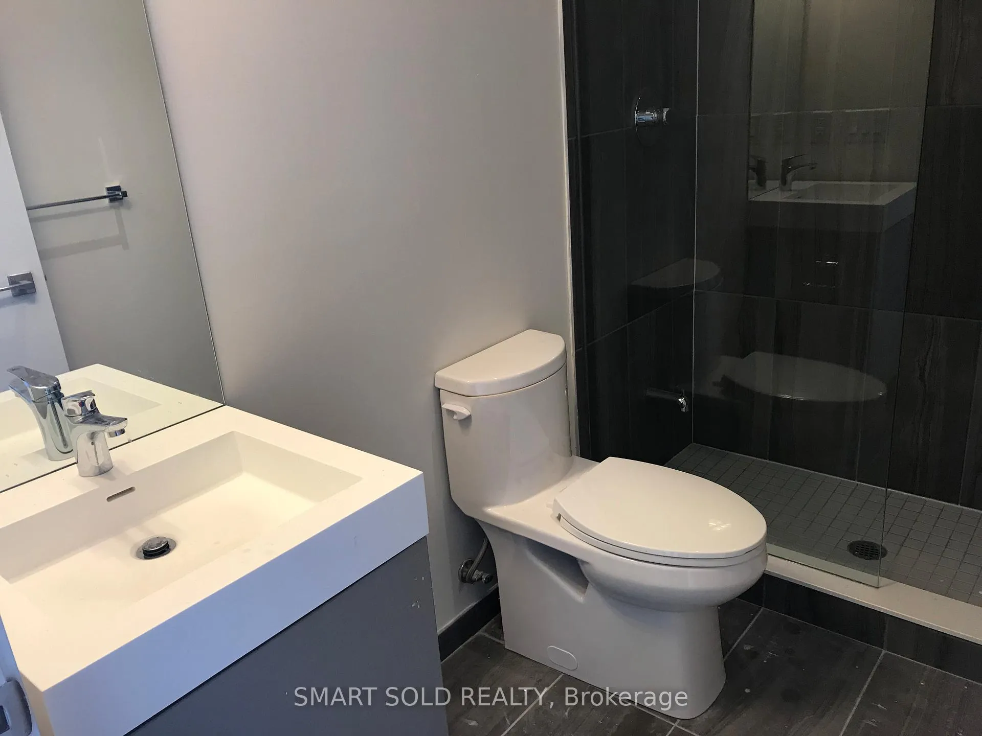 Photo 6 of Unit 1306, 17 Dundonald Street, Toronto, Church-Yonge Corridor — HOMEH