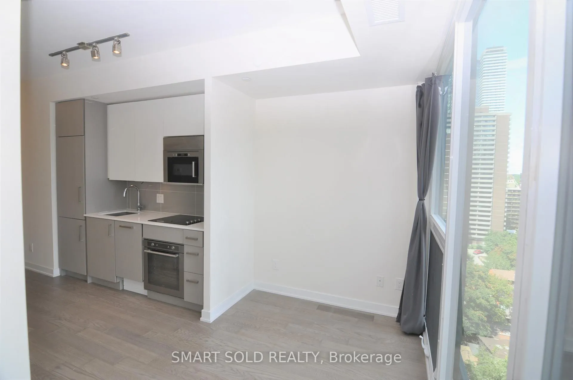 Photo 7 of Unit 1306, 17 Dundonald Street, Toronto, Church-Yonge Corridor — HOMEH