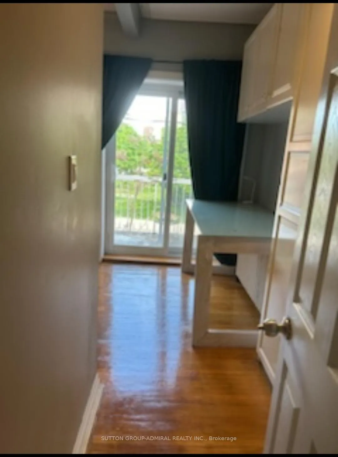 Photo 6 of 34 Dartnell Avenue, Toronto, Casa Loma — HOMEH