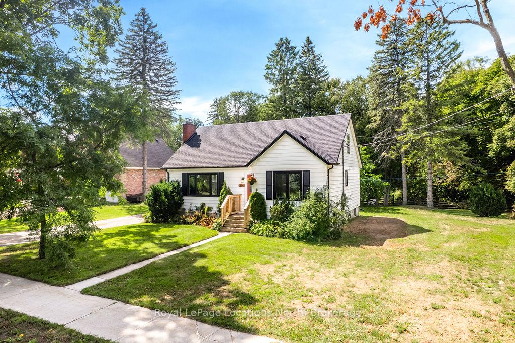 Photo 3 of 216 Elm Street, Clearview, Stayner — HOMEH