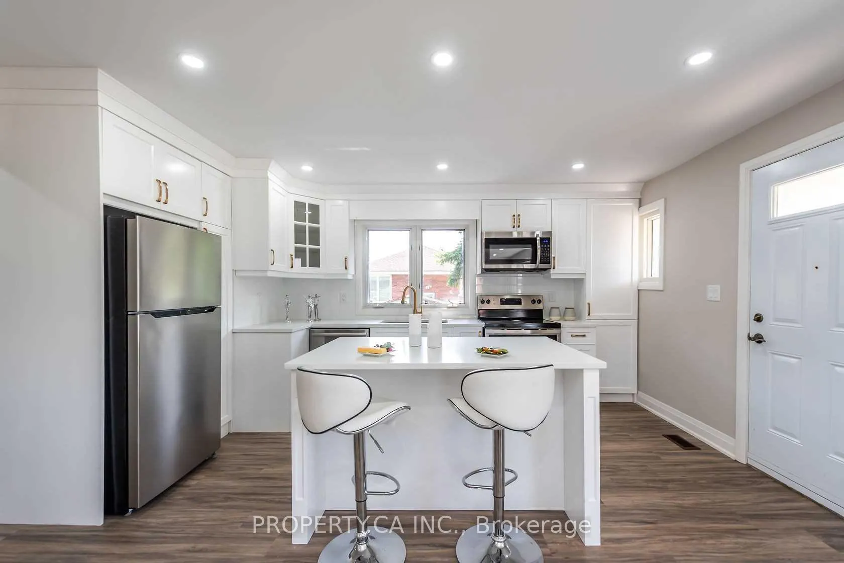 Photo 3 of Unit Main, 7 Bolan Court, Hamilton, Raleigh — HOMEH