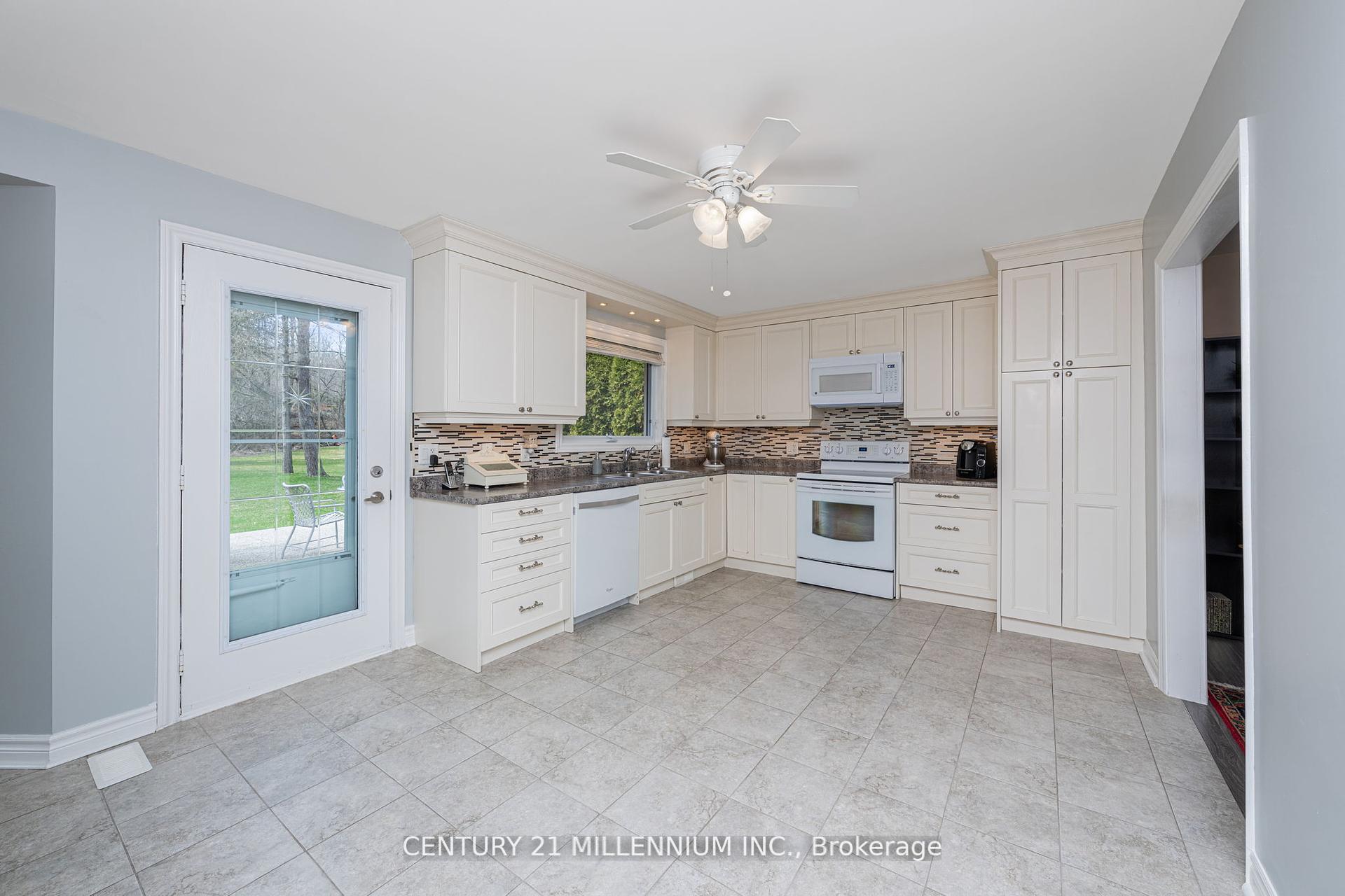 Photo 14 of 48 Credit Road, Caledon, Cheltenham — HOMEH