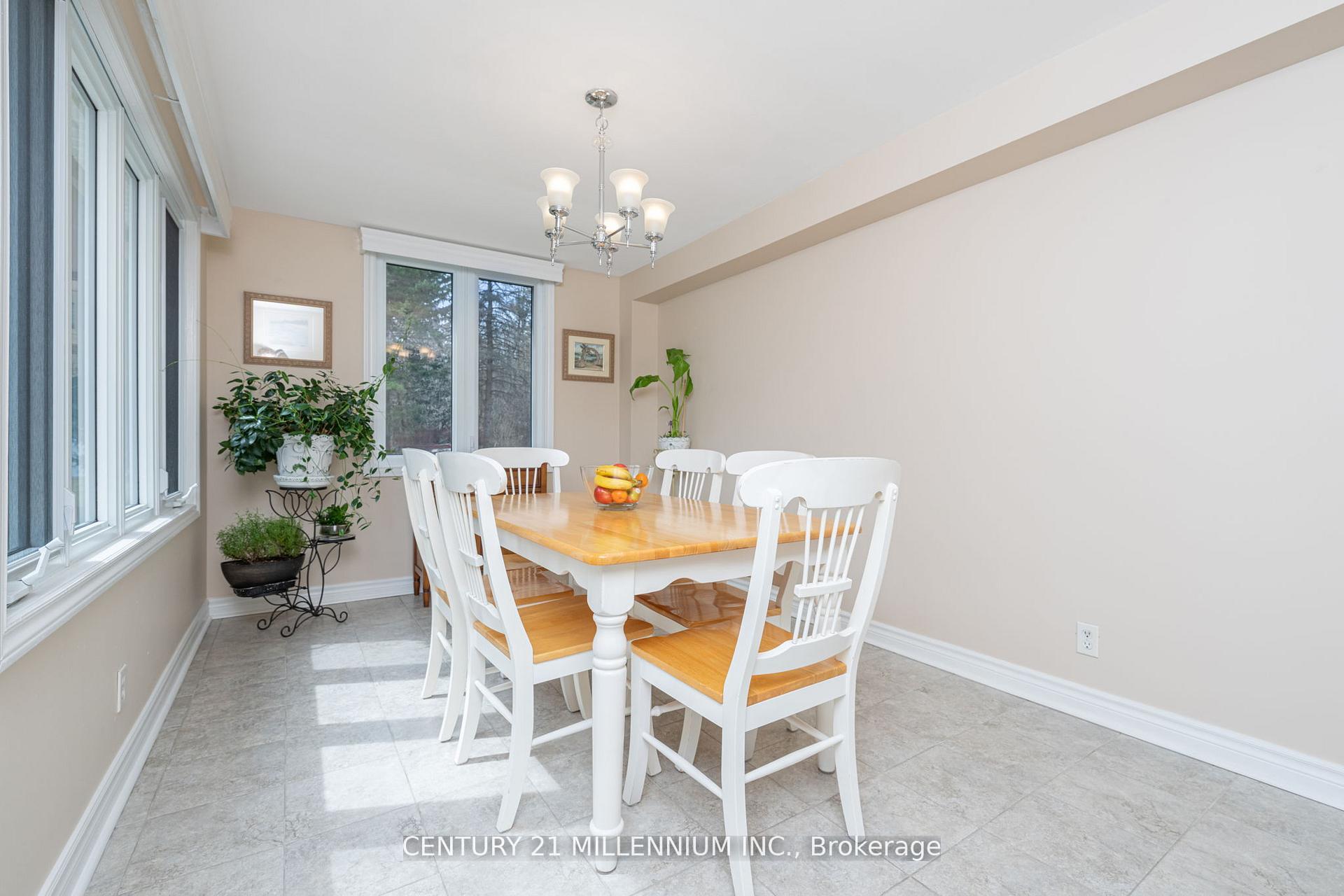 Photo 3 of 48 Credit Road, Caledon, Cheltenham — HOMEH