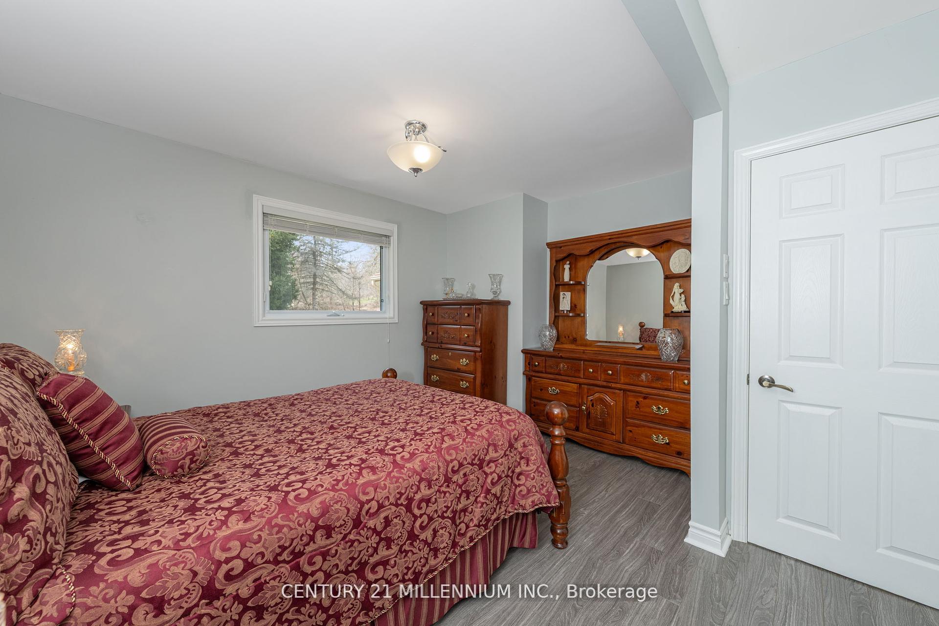 Photo 11 of 48 Credit Road, Caledon, Cheltenham — HOMEH