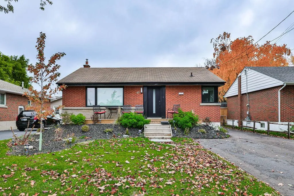 Photo 1 of 47 Castlefield Drive, Hamilton, Hampton Heights — HOMEH