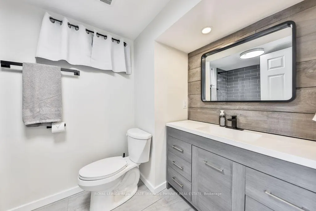 Photo 21 of 47 Castlefield Drive, Hamilton, Hampton Heights — HOMEH