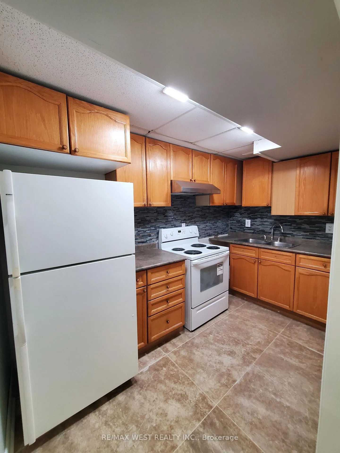 Photo 7 of Unit 1&2, 369 Georgian Drive, Barrie, Georgian Drive — HOMEH