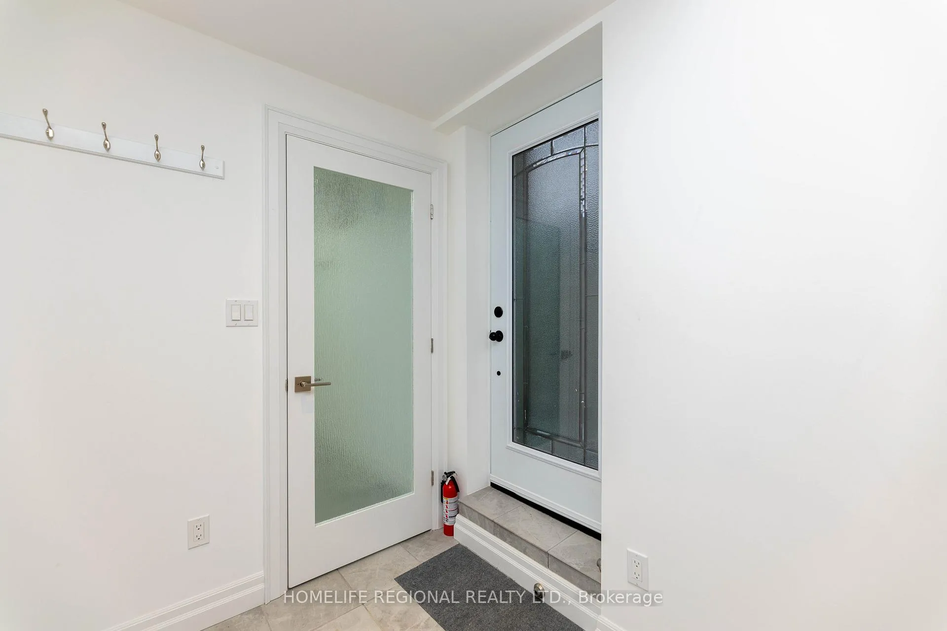 Photo 2 of Unit Lower Level, 244 Roxton Road, Toronto, Palmerston-Little Italy — HOMEH