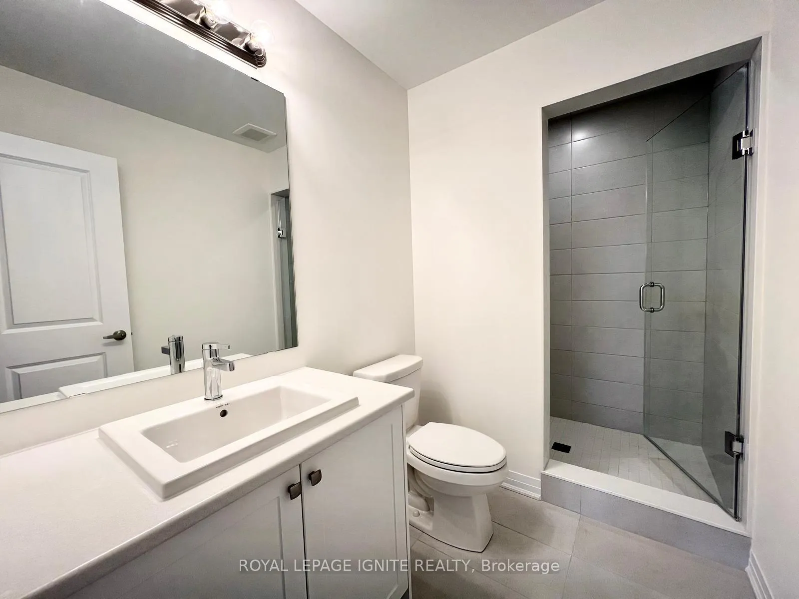 Photo 23 of 552 Hudson Crescent, Midland — HOMEH