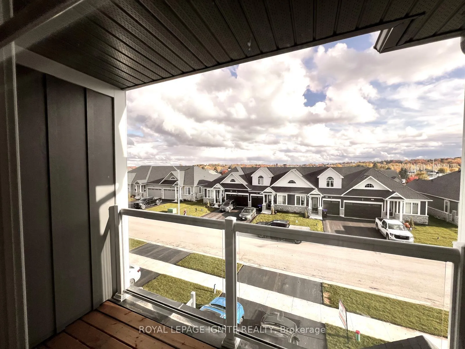 Photo 24 of 552 Hudson Crescent, Midland — HOMEH