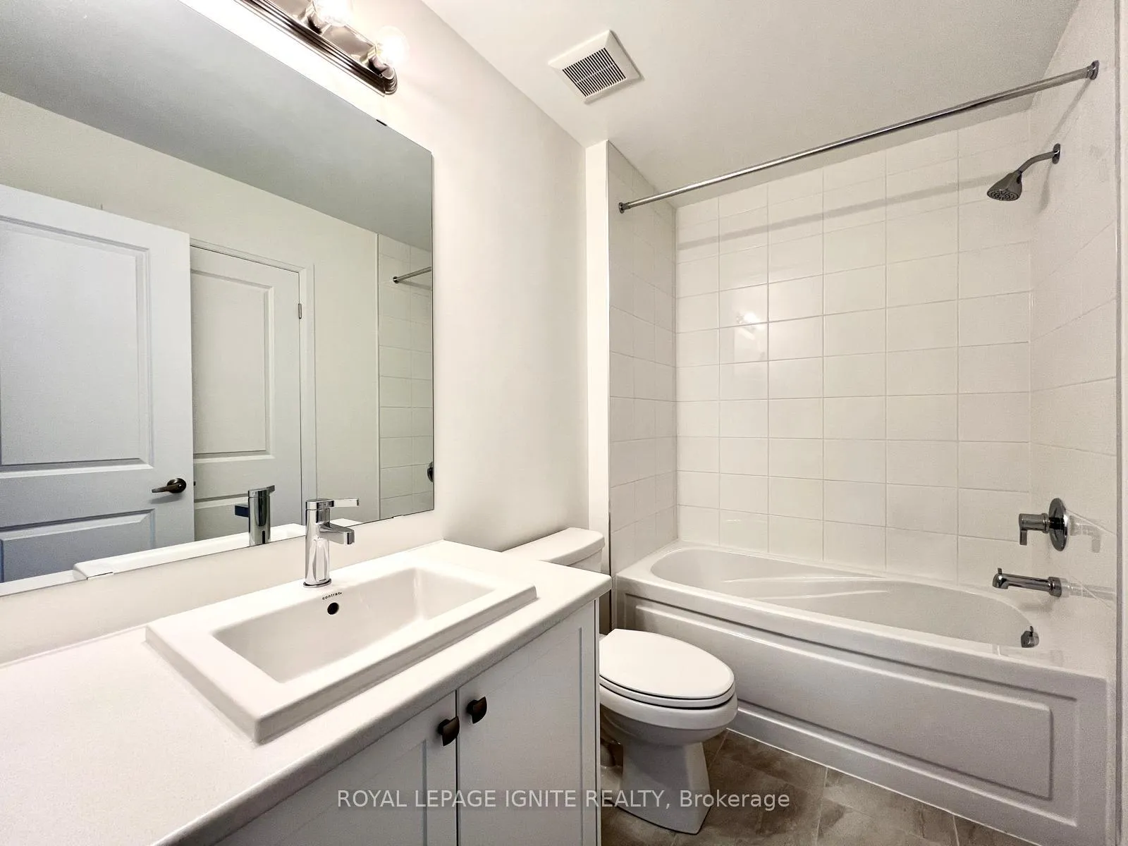Photo 26 of 552 Hudson Crescent, Midland — HOMEH