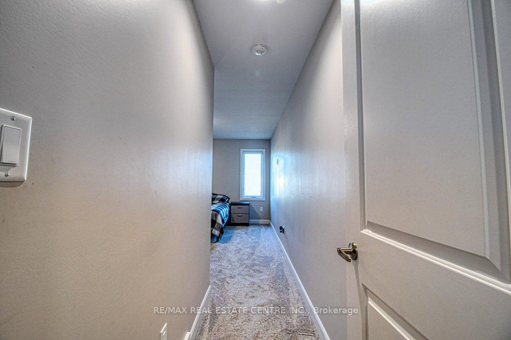 Photo 17 of 191 Moonstone Crescent, Chatham-Kent, Chatham — HOMEH