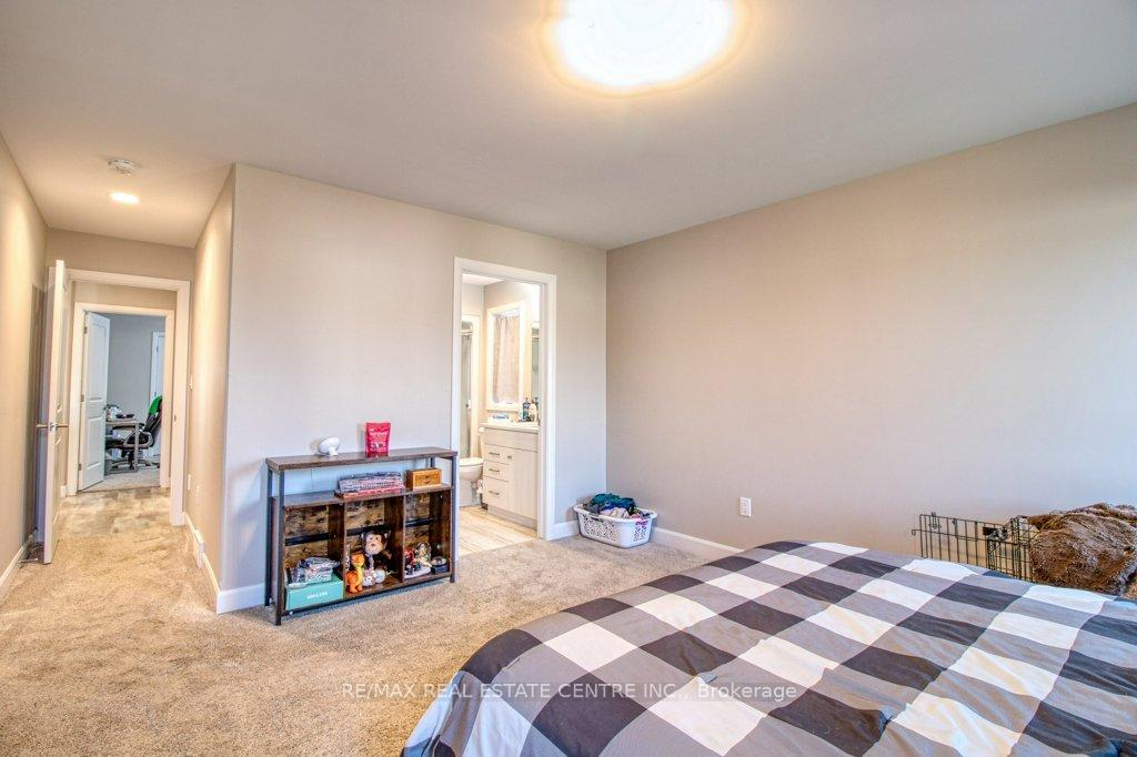 Photo 19 of 191 Moonstone Crescent, Chatham-Kent, Chatham — HOMEH