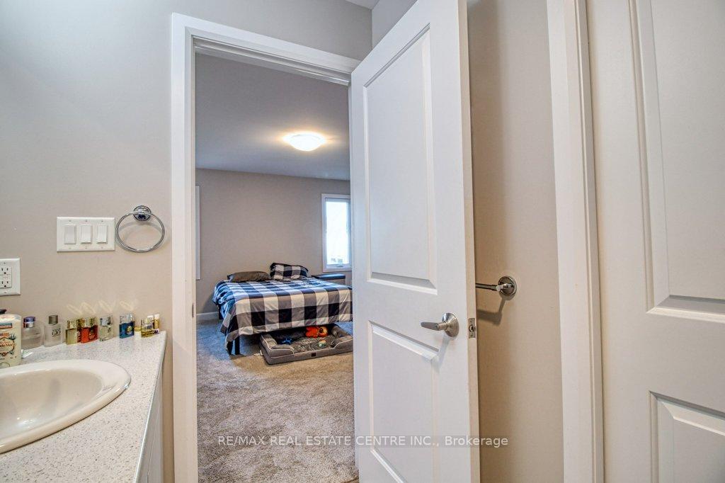 Photo 21 of 191 Moonstone Crescent, Chatham-Kent, Chatham — HOMEH