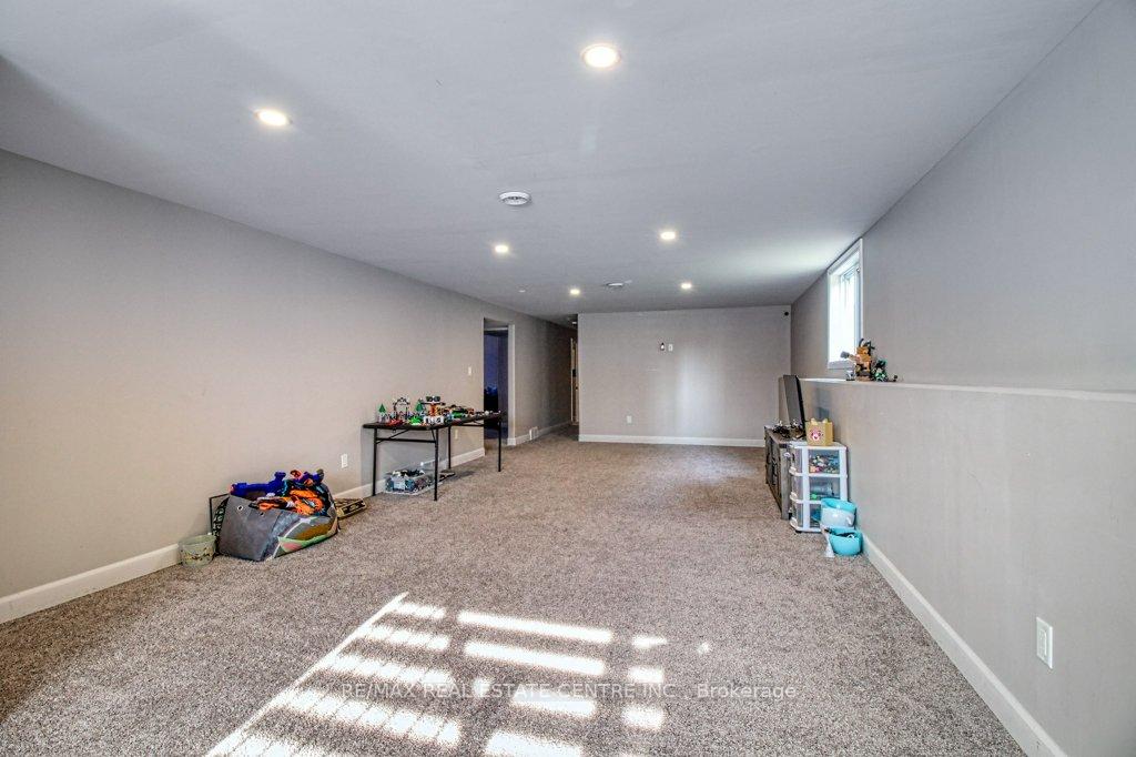 Photo 25 of 191 Moonstone Crescent, Chatham-Kent, Chatham — HOMEH