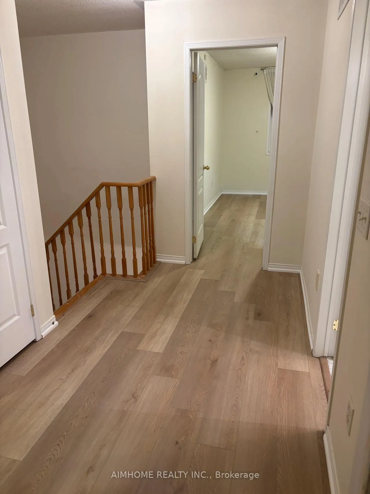 Photo 10 of 396 Bur Oak Avenue, Markham, Berczy — HOMEH