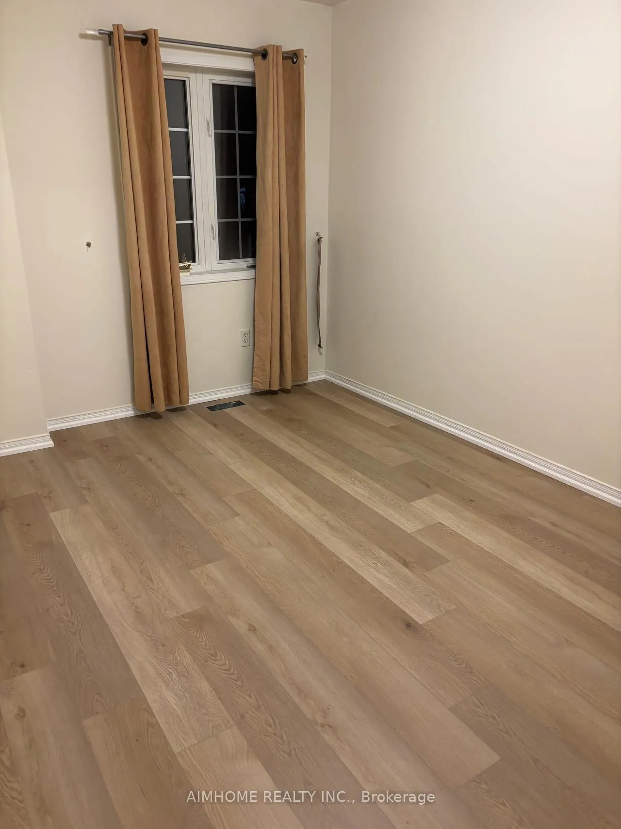 Photo 11 of 396 Bur Oak Avenue, Markham, Berczy — HOMEH