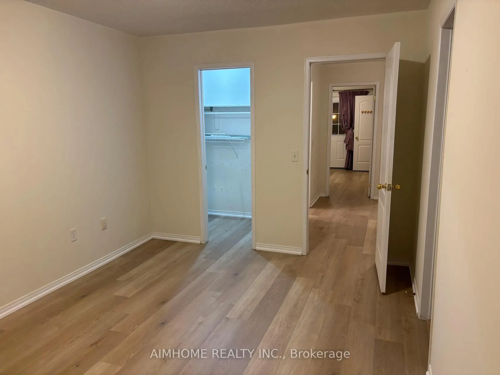 Photo 15 of 396 Bur Oak Avenue, Markham, Berczy — HOMEH
