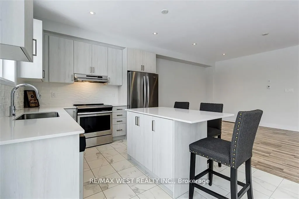 Photo 5 of Unit 22, 113 Hartley Avenue, Brant, Paris — HOMEH