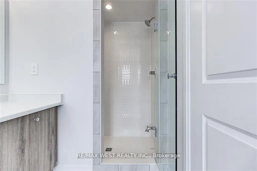 Photo 14 of Unit 22, 113 Hartley Avenue, Brant, Paris — HOMEH