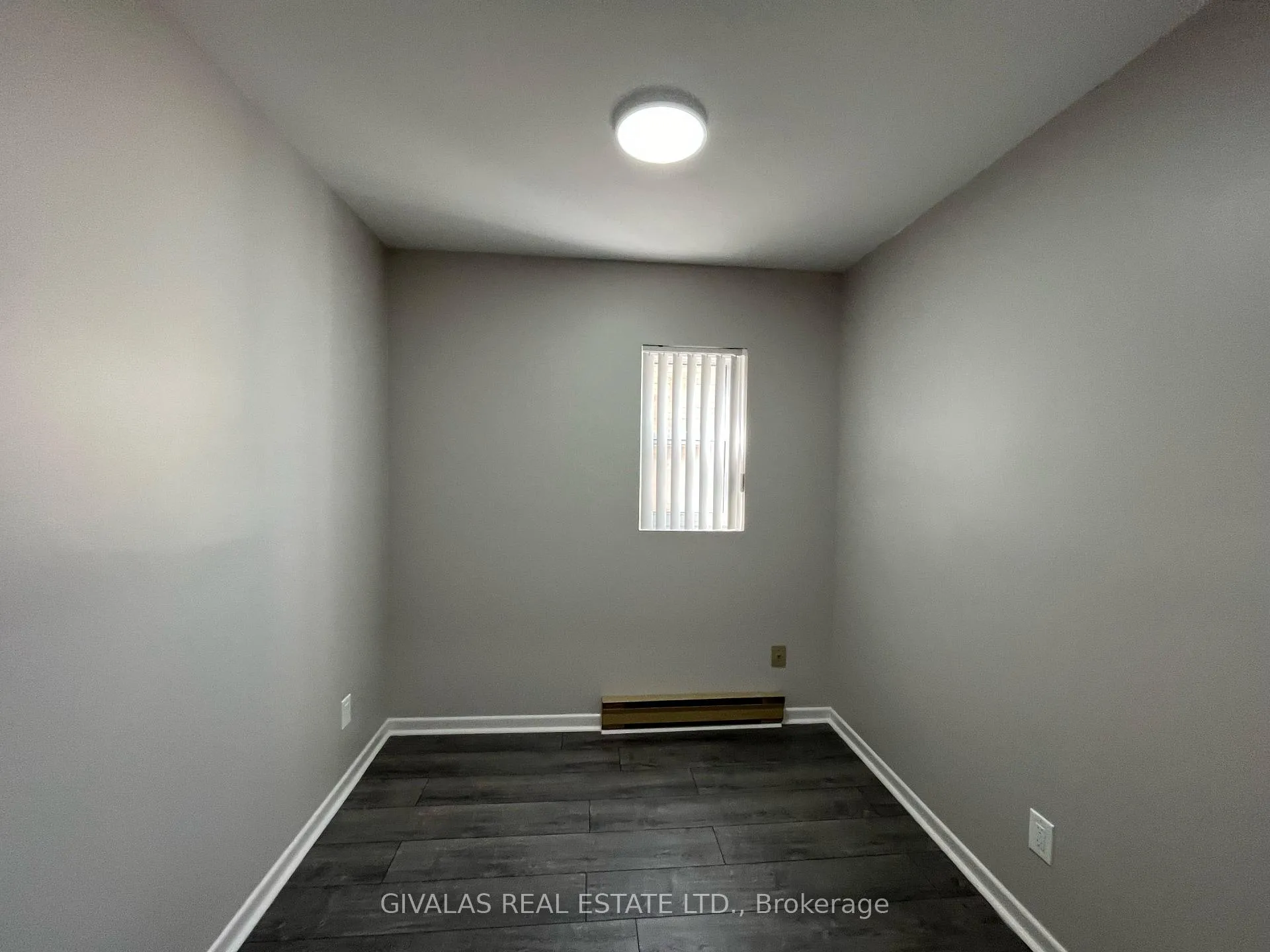 Photo 5 of Unit 3, 100 Beverley Street, Toronto, Kensington-Chinatown — HOMEH