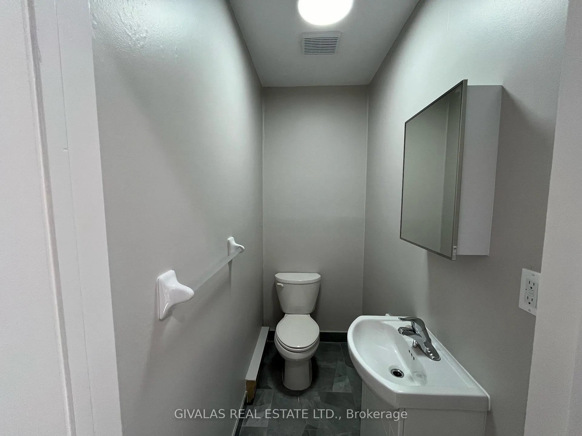 Photo 6 of Unit 3, 100 Beverley Street, Toronto, Kensington-Chinatown — HOMEH