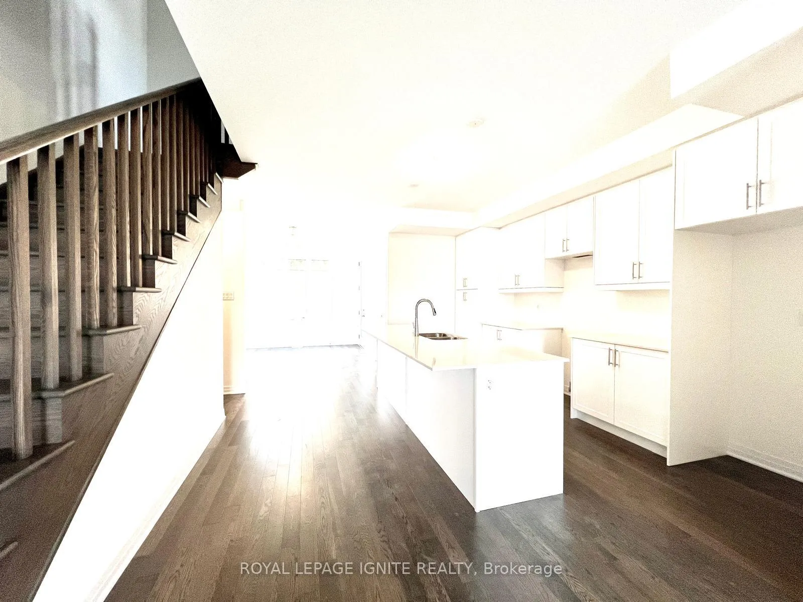 Photo 18 of 542 Hudson Crescent, Midland — HOMEH