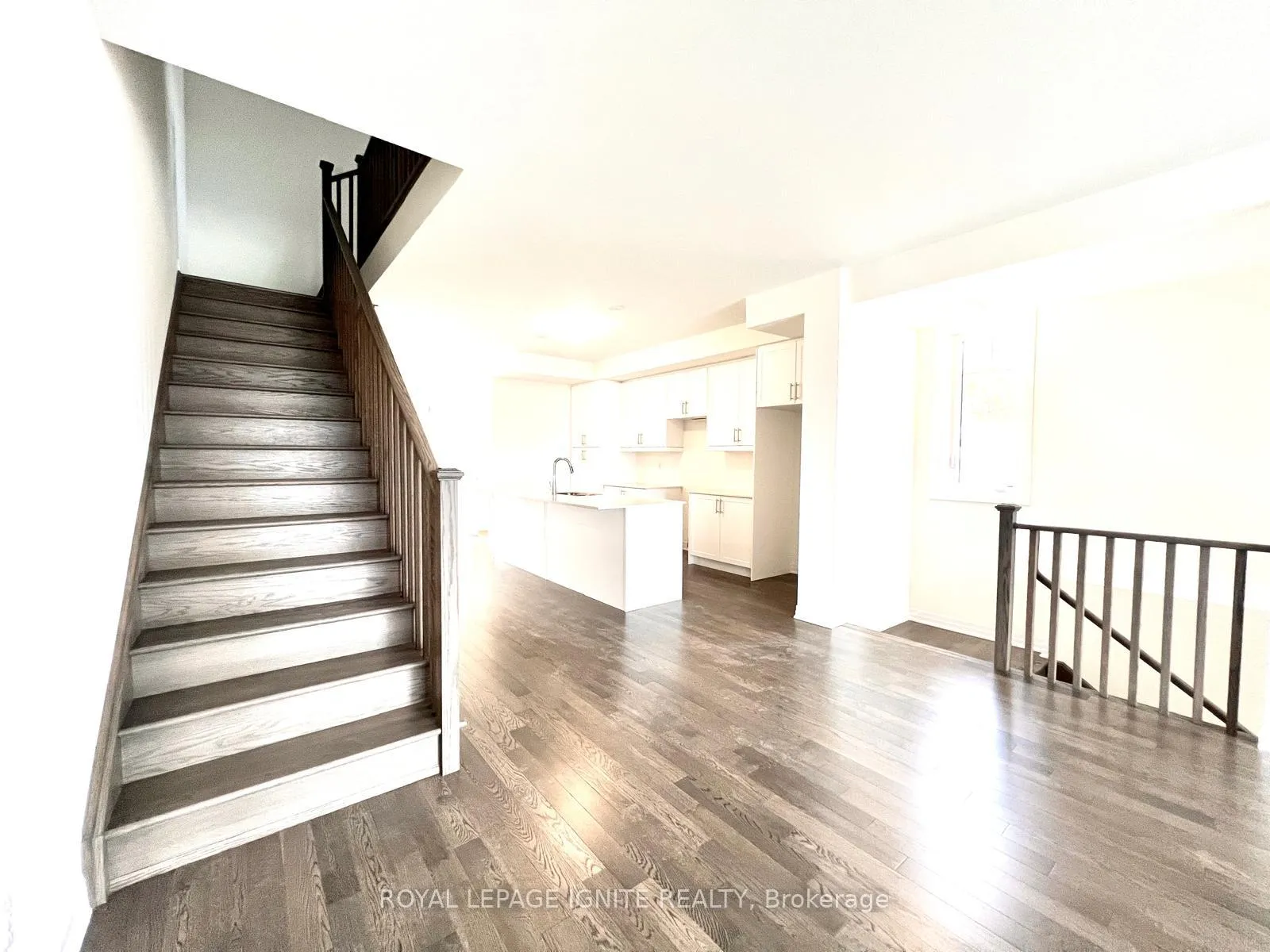 Photo 20 of 542 Hudson Crescent, Midland — HOMEH