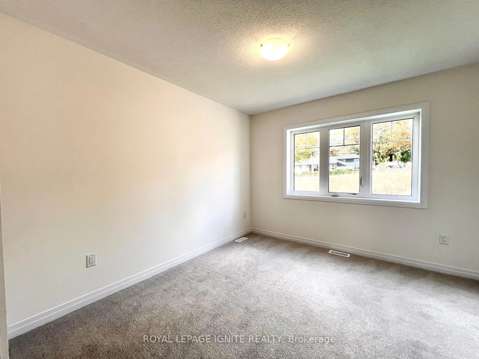Photo 22 of 542 Hudson Crescent, Midland — HOMEH