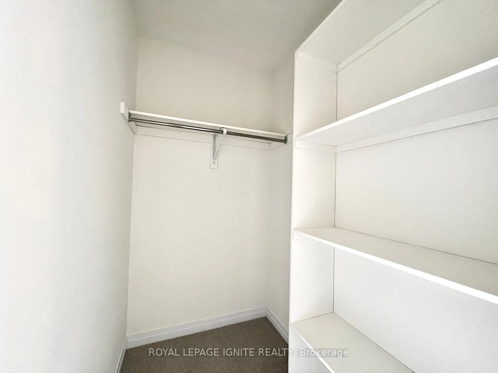 Photo 26 of 542 Hudson Crescent, Midland — HOMEH