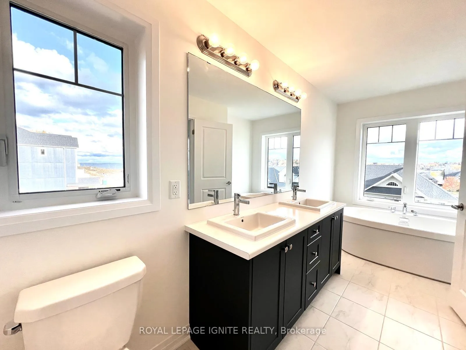 Photo 33 of 542 Hudson Crescent, Midland — HOMEH