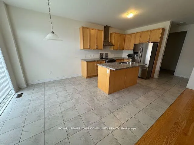 Photo 7 of 13 Henry Wilson Drive, Caledon, Caledon East — HOMEH