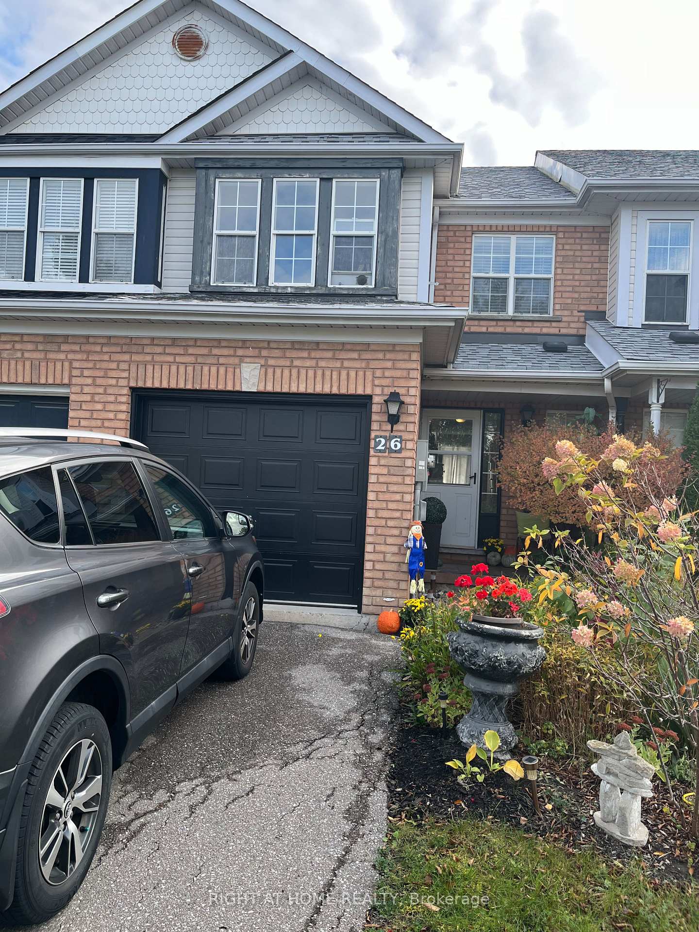 Photo 1 of 26 Crittenden Drive, Georgina, Keswick South — HOMEH