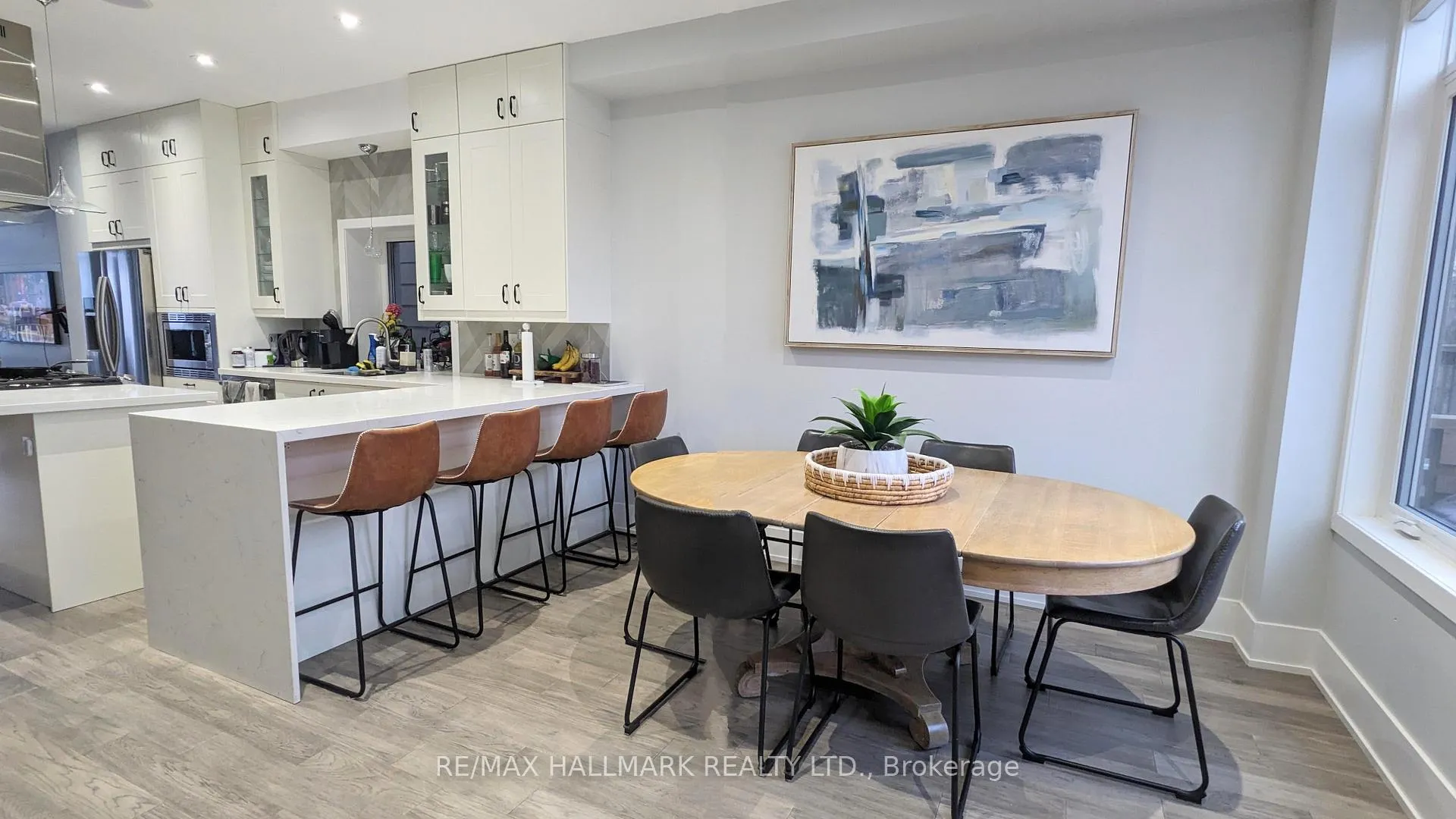 Photo 7 of 19 Gatwick Avenue, Toronto, Woodbine-Lumsden — HOMEH
