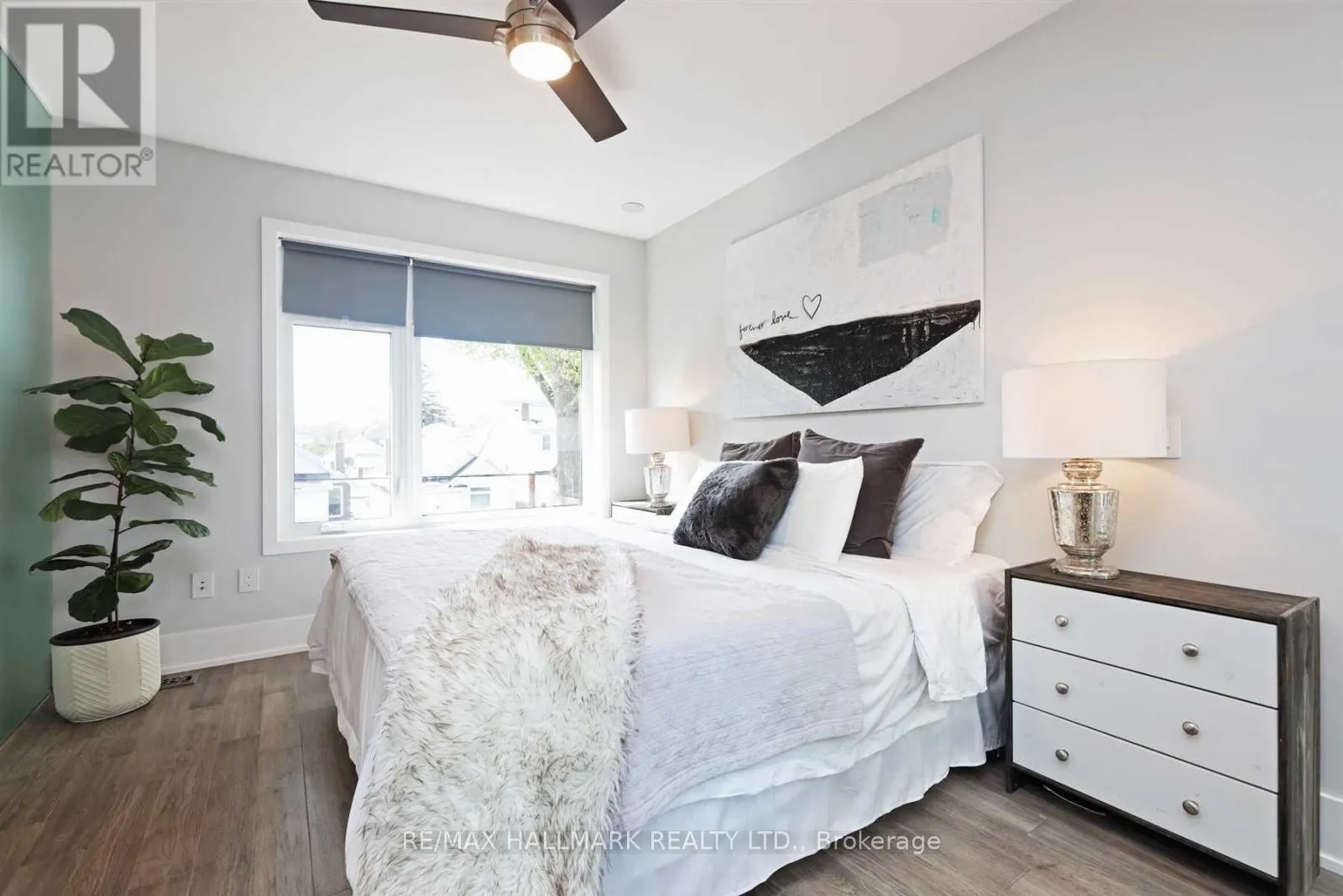 Photo 10 of 19 Gatwick Avenue, Toronto, Woodbine-Lumsden — HOMEH