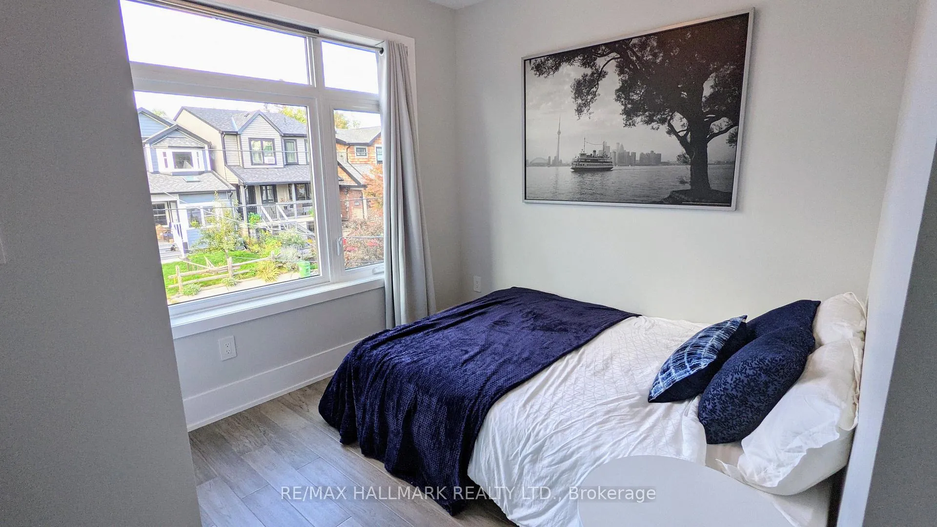 Photo 16 of 19 Gatwick Avenue, Toronto, Woodbine-Lumsden — HOMEH