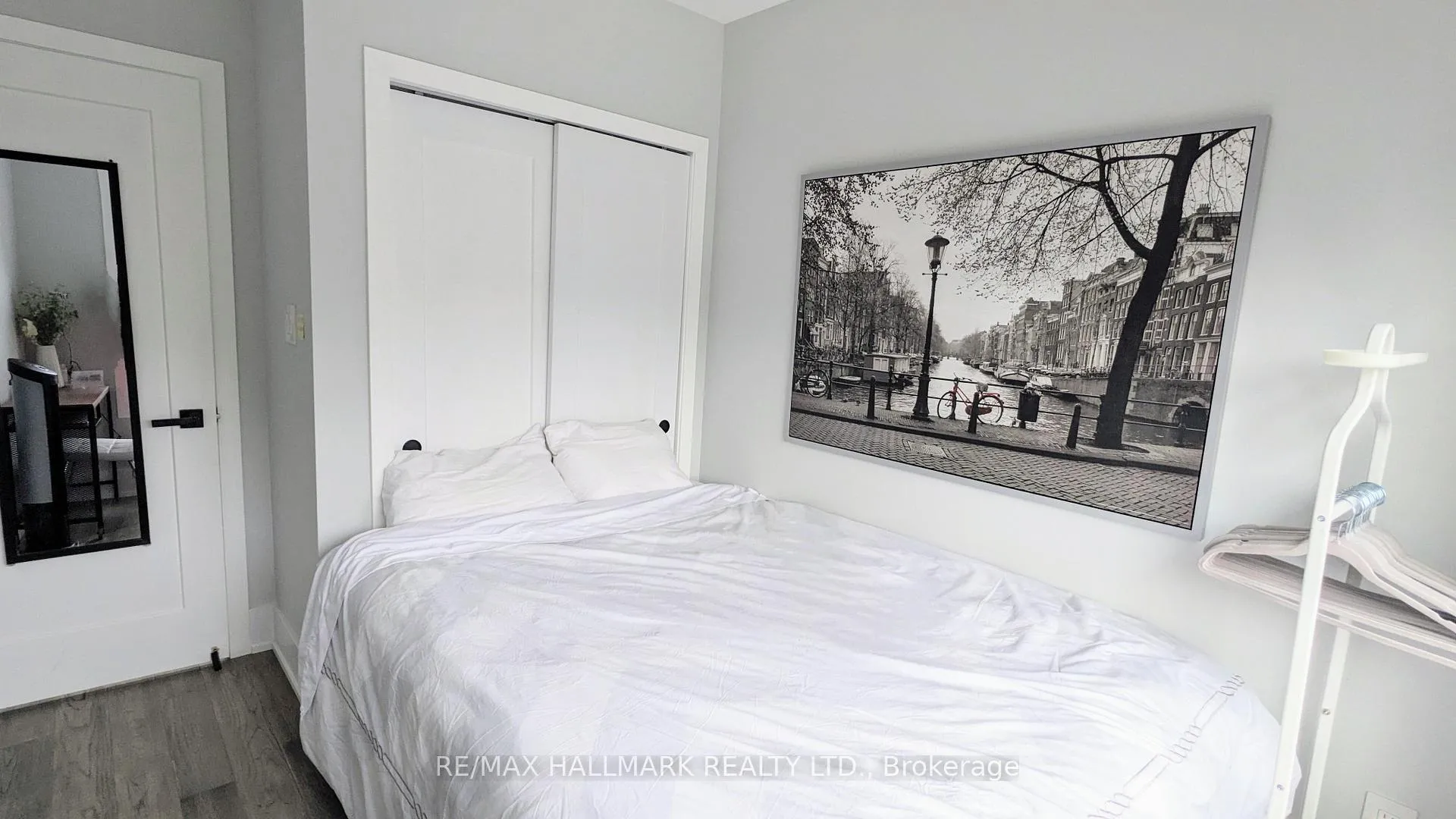 Photo 18 of 19 Gatwick Avenue, Toronto, Woodbine-Lumsden — HOMEH