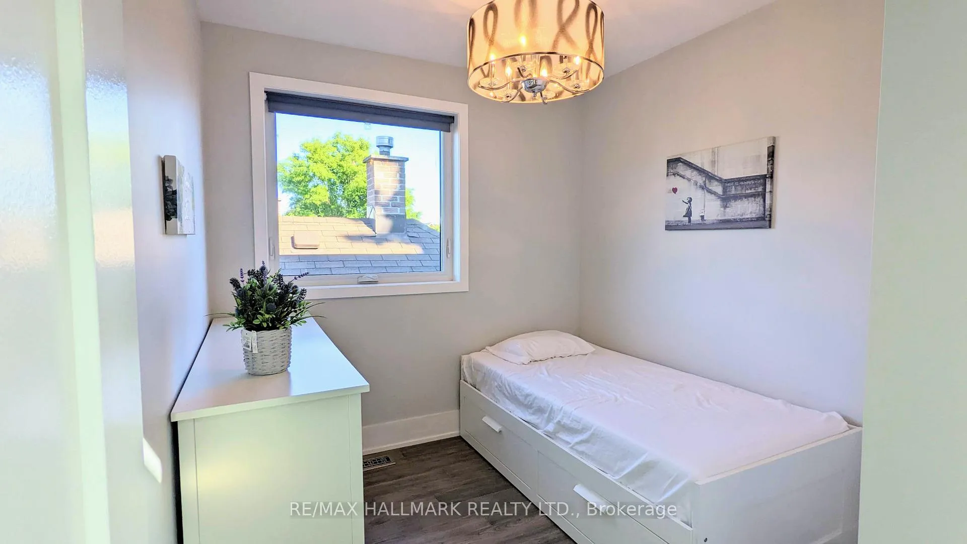 Photo 20 of 19 Gatwick Avenue, Toronto, Woodbine-Lumsden — HOMEH
