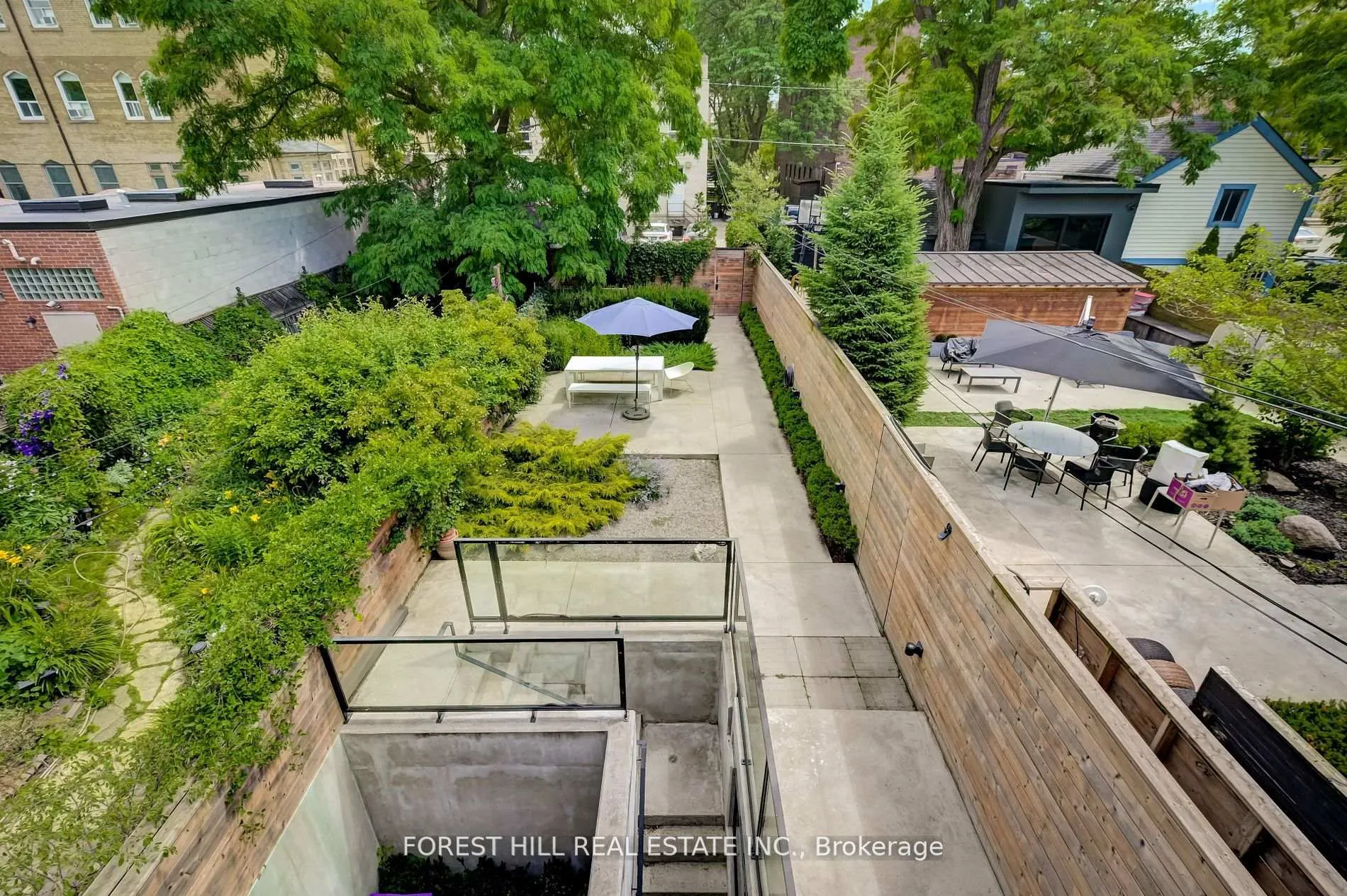 Photo 15 of Unit 4, 117 Robert Street, Toronto, University — HOMEH