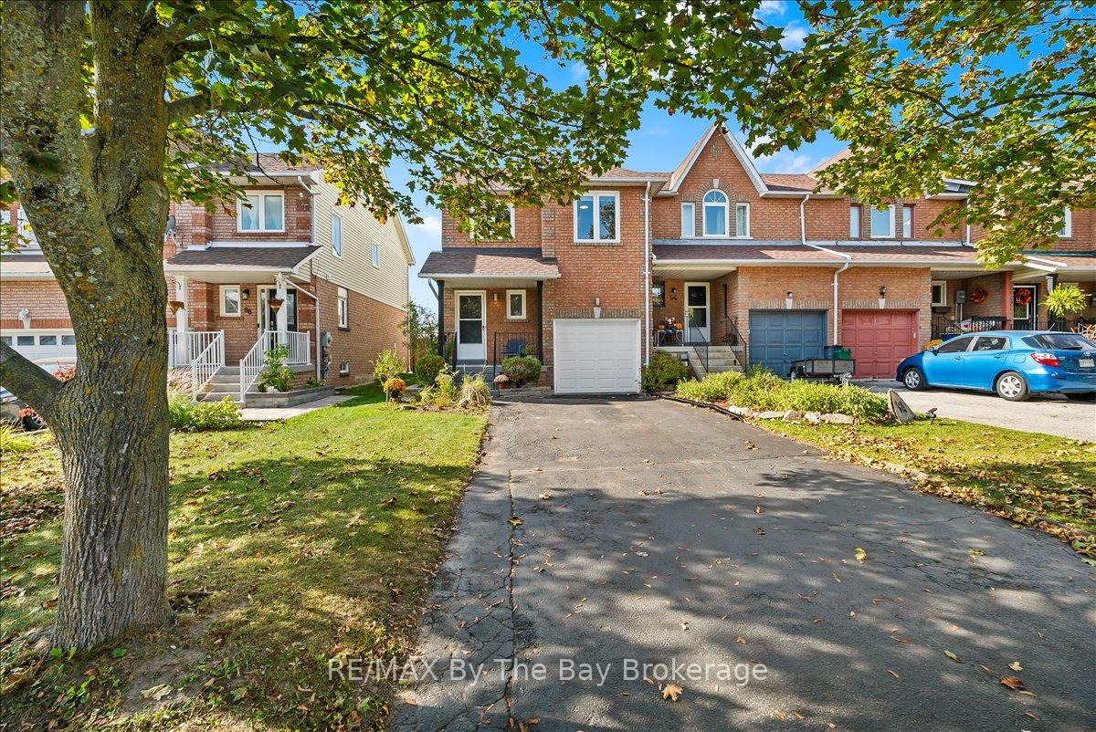 Photo 2 of 92 Brucker Road, Barrie, Holly — HOMEH