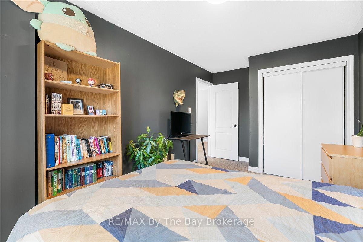 Photo 20 of 92 Brucker Road, Barrie, Holly — HOMEH