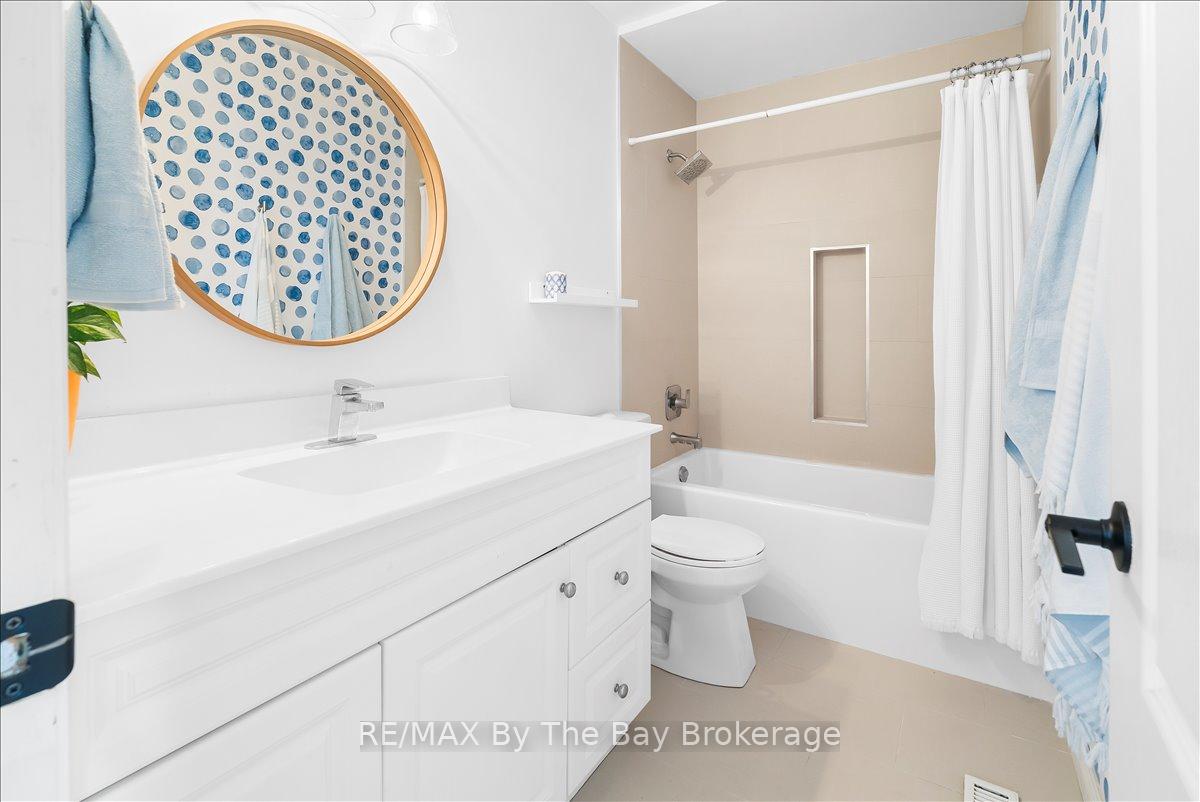 Photo 21 of 92 Brucker Road, Barrie, Holly — HOMEH