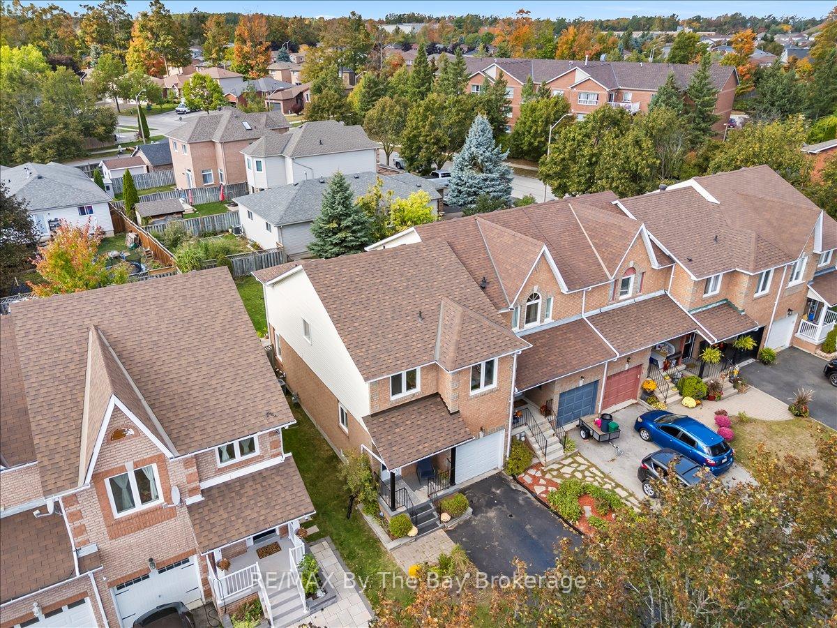 Photo 32 of 92 Brucker Road, Barrie, Holly — HOMEH