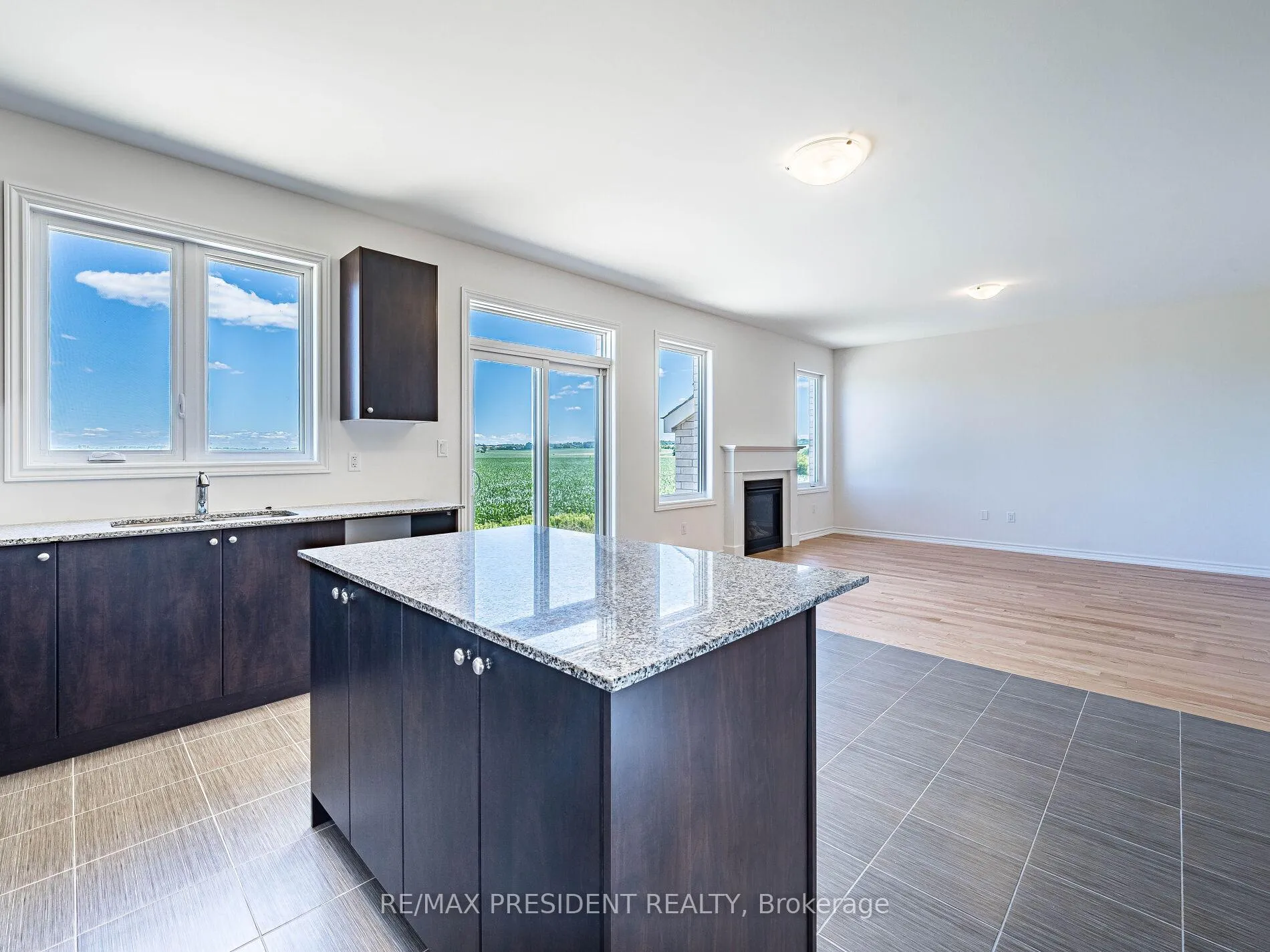 Photo 18 of 65 Brethet Heights, New Tecumseth, Rural New Tecumseth — HOMEH